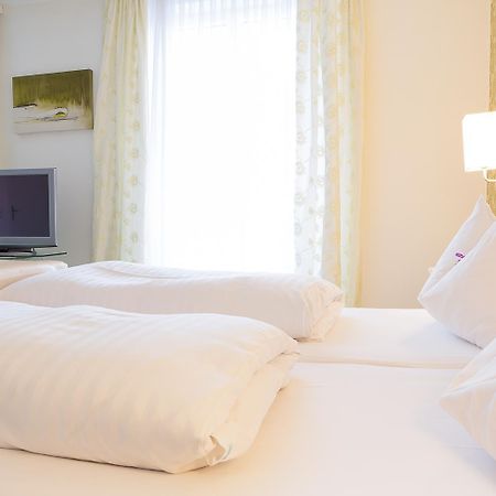 Stadthotel Guertler أمستيتين الغرفة الصورة