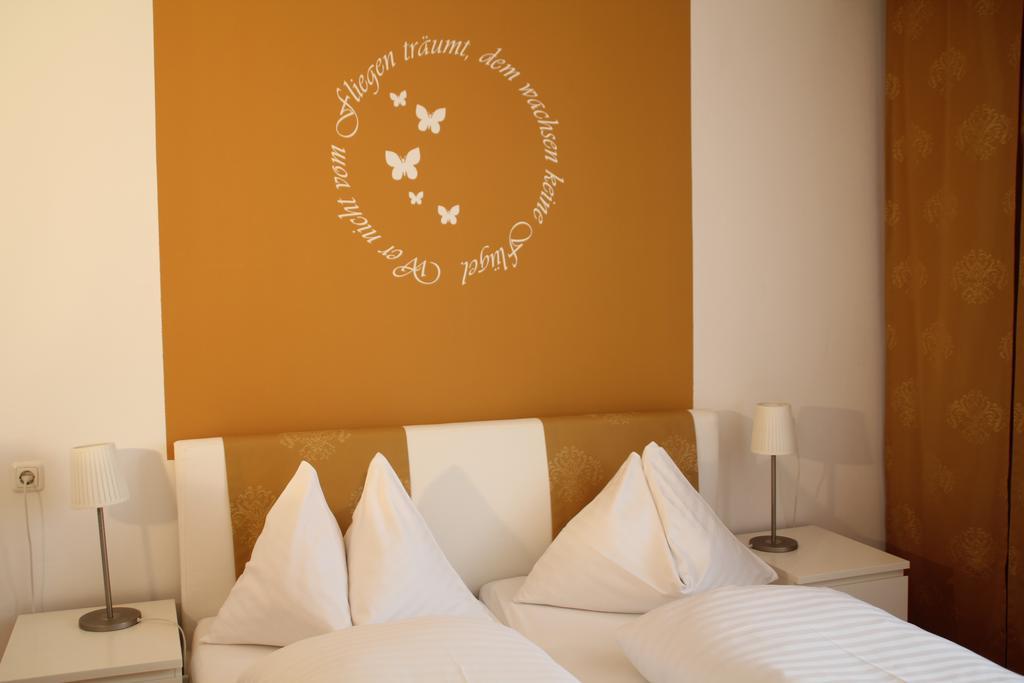 Stadthotel Guertler أمستيتين المظهر الخارجي الصورة