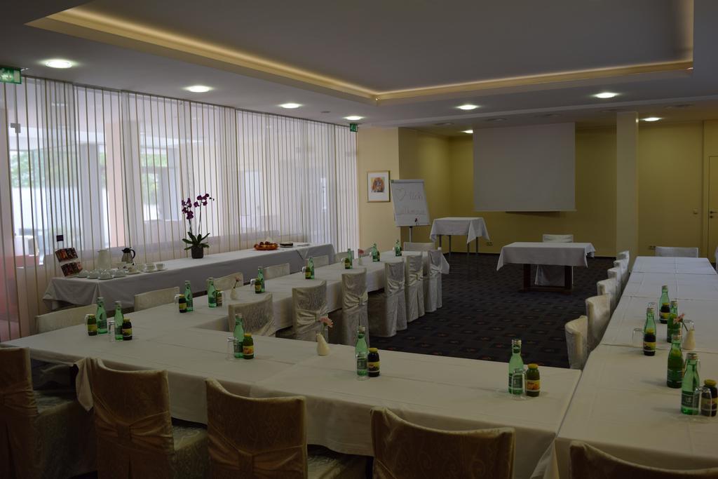 Stadthotel Guertler أمستيتين المظهر الخارجي الصورة