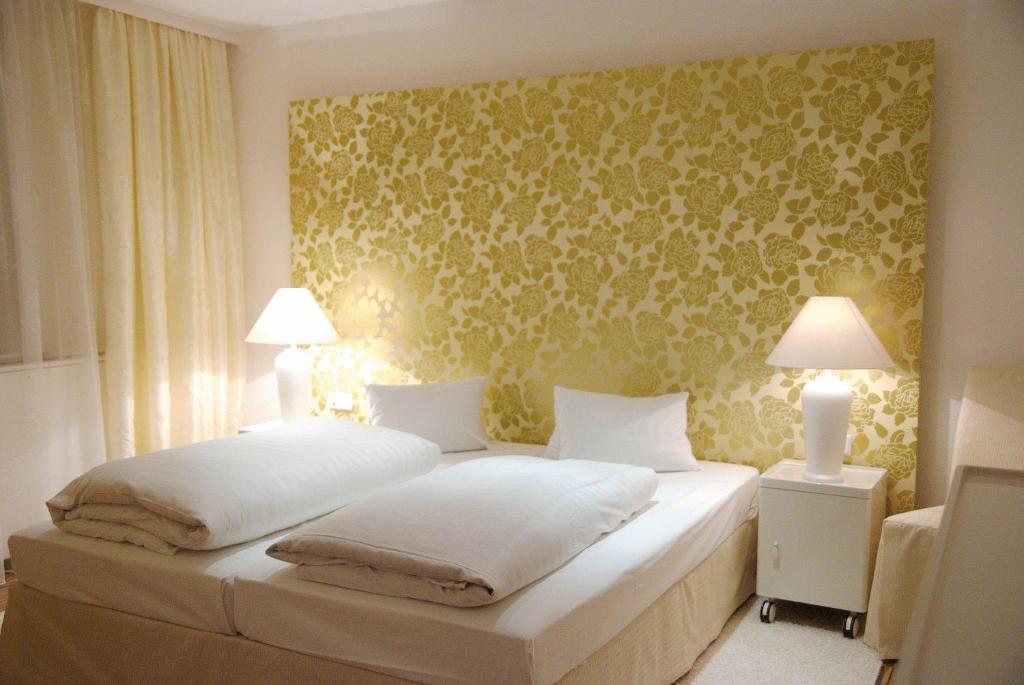 Stadthotel Guertler أمستيتين المظهر الخارجي الصورة